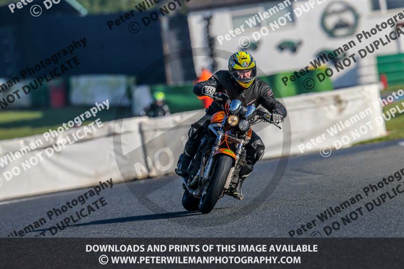 PJM Wedding Photography;enduro digital images;event digital images;eventdigitalimages;mallory park;mallory park photographs;mallory park trackday;mallory park trackday photographs;no limits trackdays;peter wileman photography;racing digital images;trackday digital images;trackday photos